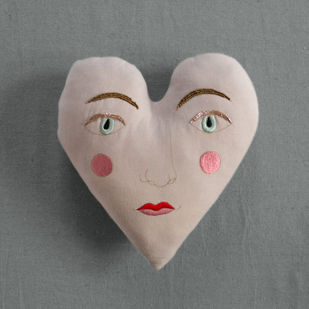 HUMAN MADE HEART BATH PILLOW – HUMAN MADE Inc.